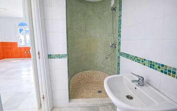 Property slide 36