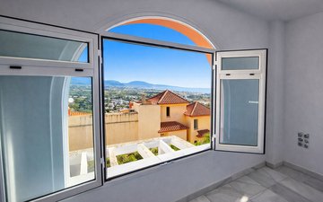 Property slide 39