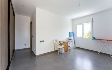 Property slide 20