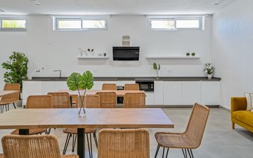 Property slide 41