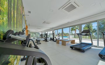 Property slide 44
