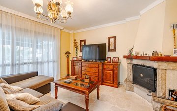 Property slide 24