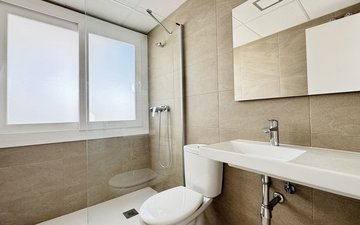 Property slide 22