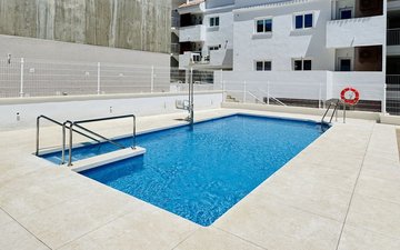 Property slide 32