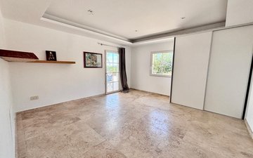 Property slide 19