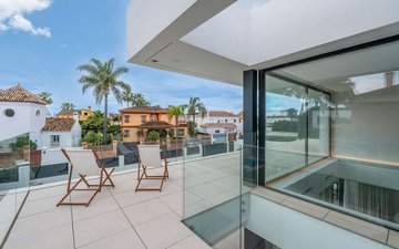 Property slide 17