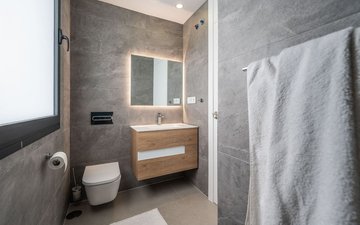 Property slide 19