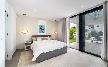 Property slide 20