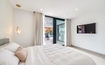 Property slide 21