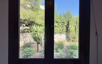 Property slide 14