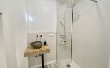 Property slide 23