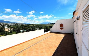 Property slide 32