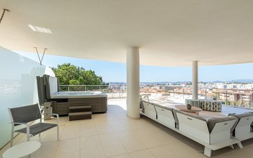 Property slide 40