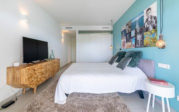 Property slide 41