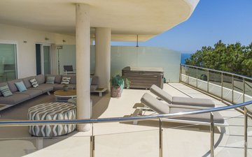 Property slide 76