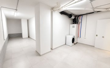 Property slide 40
