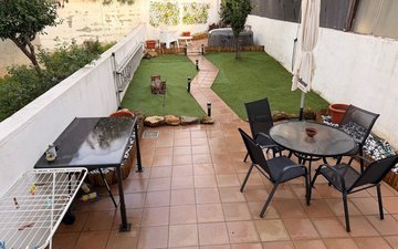 Property slide 25