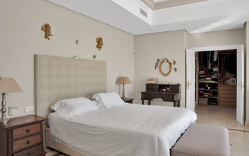 Property slide 22