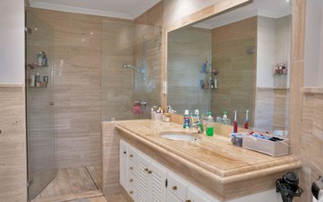 Property slide 40