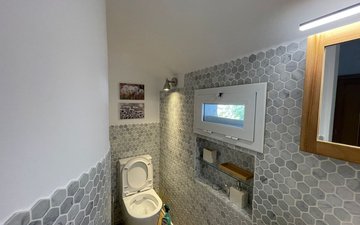 Property slide 32