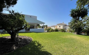 Property slide 52