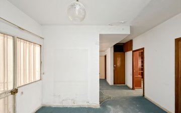 Property slide 22