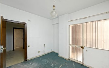 Property slide 23
