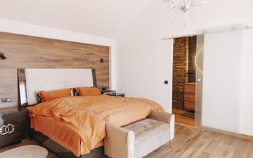 Property slide 32