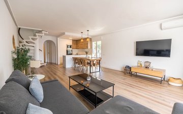 Property slide 4