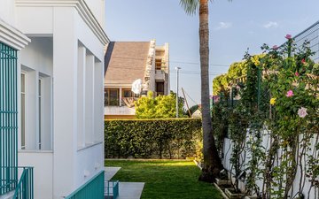 Property slide 28