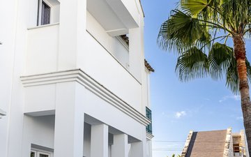Property slide 48