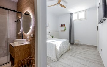 Property slide 62