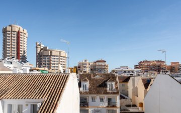 Property slide 17