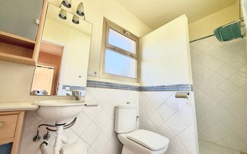 Property slide 25