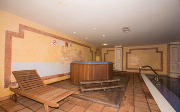 Property slide 10