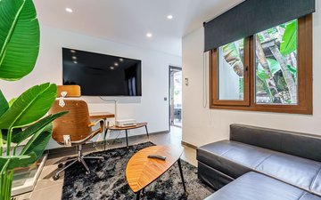 Property slide 25