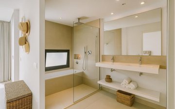 Property slide 19