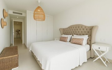 Property slide 22