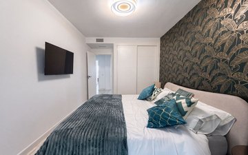 Property slide 25