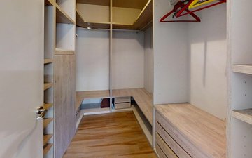 Property slide 46