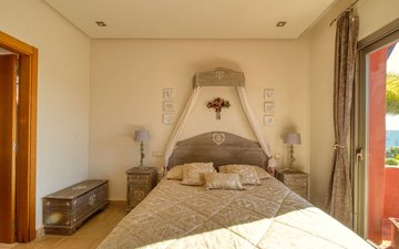 Property slide 17