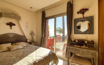 Property slide 18