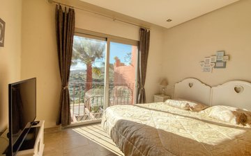 Property slide 25