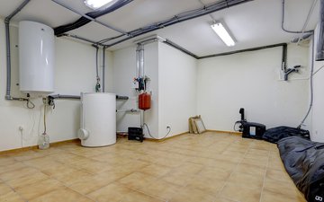 Property slide 38