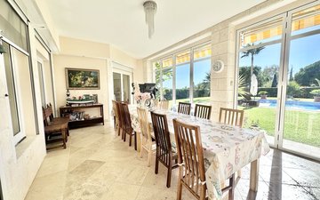 Property slide 14