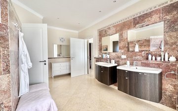 Property slide 30