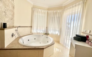 Property slide 38