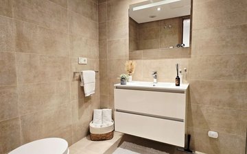 Property slide 20