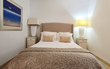 Property slide 22