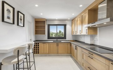 Property slide 17